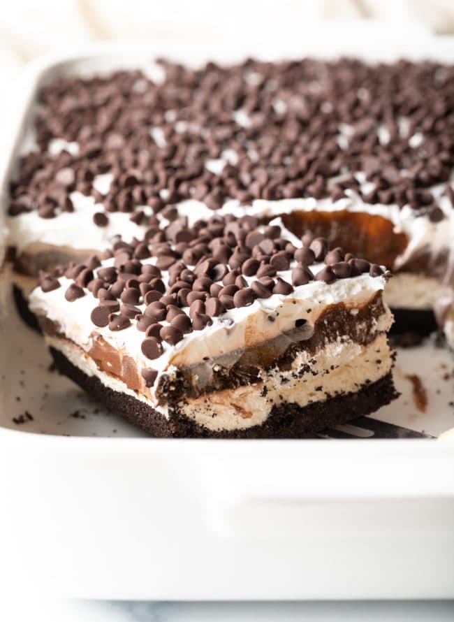 no bake chocolate lasagna slice 