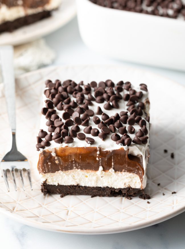 no bake layered pudding cake slice