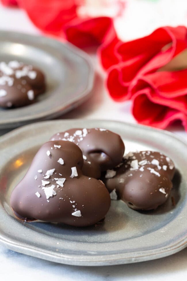 Amazing (and Easy) 3-Ingredient Chocolate Truffle Recipe | ASpicyPerspective.com - Fabulous for Valentine's Day!