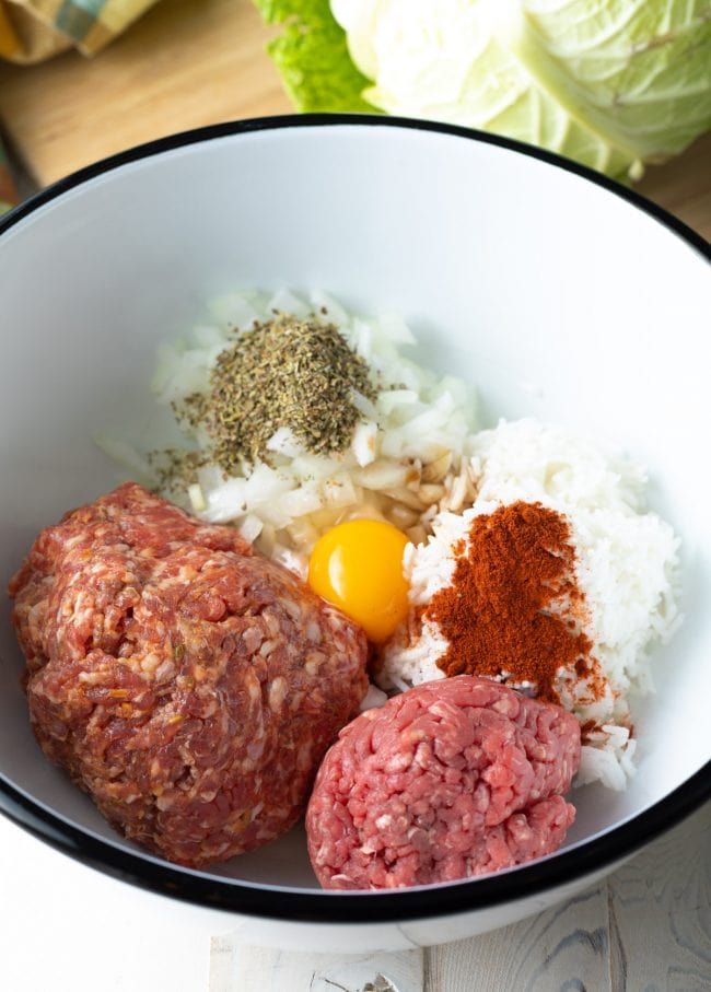 Filling for golumpki recipe - ground sausage, beef, egg, and rice