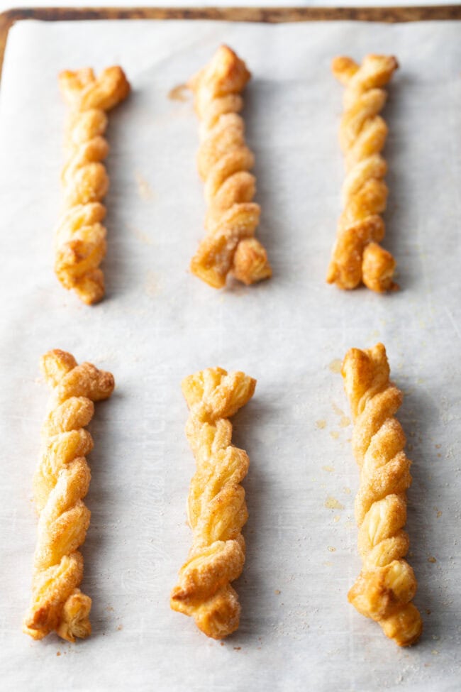 Puffed baked twists with cinnamon and sugar.