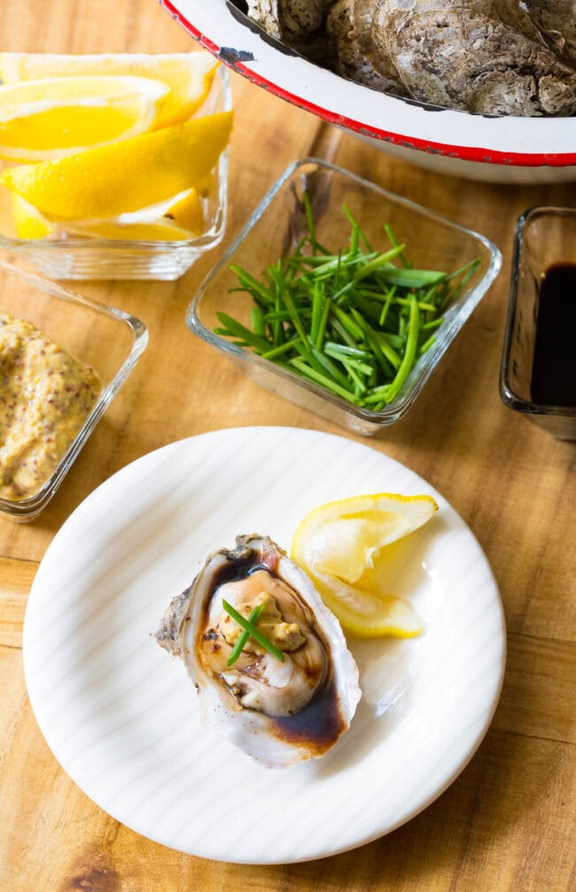 Oysters with balsamic vinegar and chives