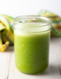 Jugo Verde (Green Juice Recipe)