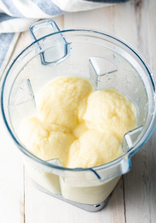 frozen blended coladas in blender jar