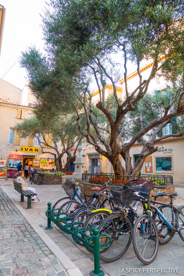 Streets of Saint Tropez, France on ASpicyPerspective.com #travel #france