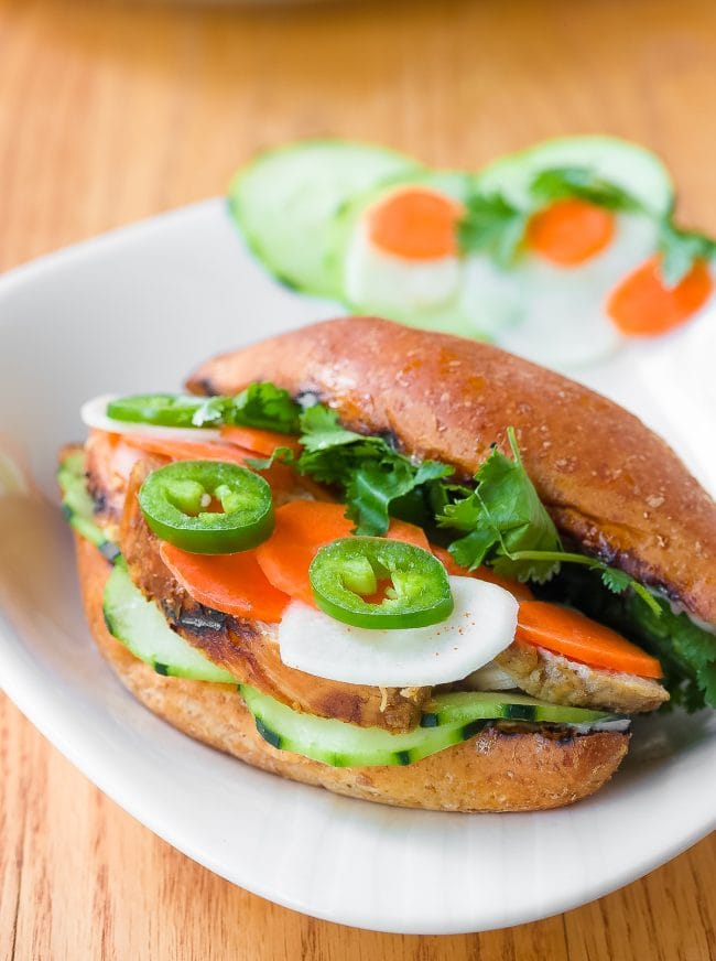 banh mi sandwich recipe - close up on plate with vegetables